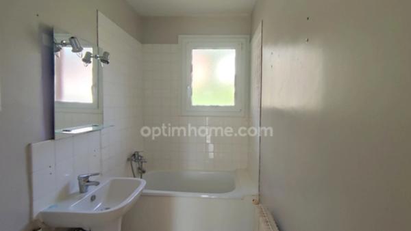 Appartement à vendre 3 pièces avec balcon DARNETAL (76) avec vue imprenable sur la côte de Waddington