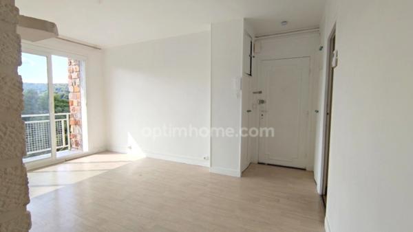 Appartement à vendre 3 pièces avec balcon DARNETAL (76) avec vue imprenable sur la côte de Waddington