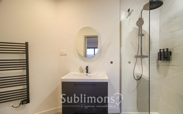 Maison 7 pièces 215 m²