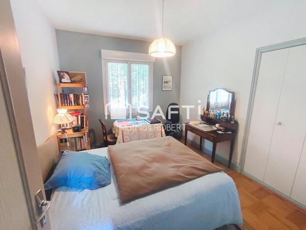 Belle propriété T7, garage et dépendance