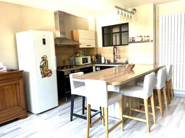 Grand T2 avec Parking secteur Fresnoy
