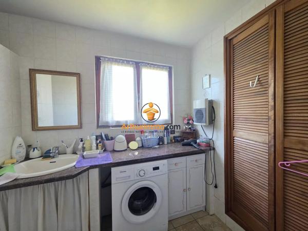 Vente                                                      Appartement
                        
                     3 pièces                      81 m2                     à Tarbes
