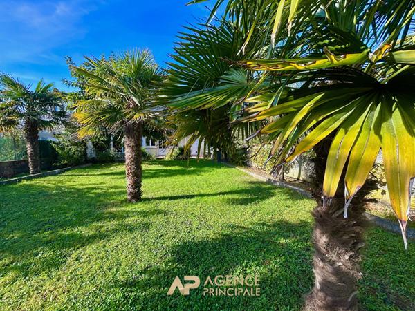 Maison grand jardin - Châtelaillon €497 659 ** - Référence MR640ED1