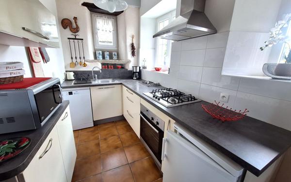 Maison à vendre    5 pièces •  Locquirec