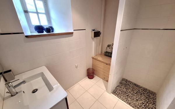 Maison à vendre    5 pièces •  Locquirec