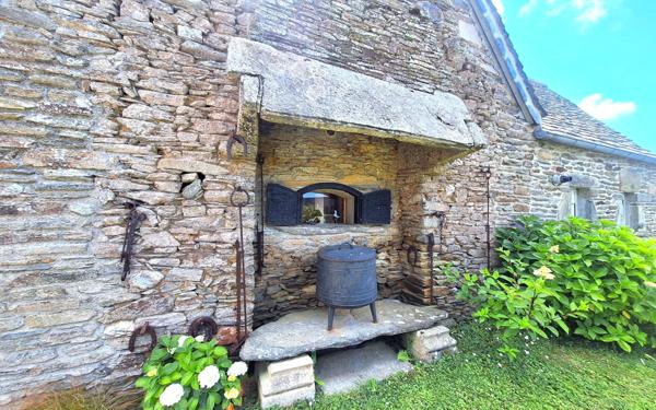 Maison à vendre    5 pièces •  Locquirec