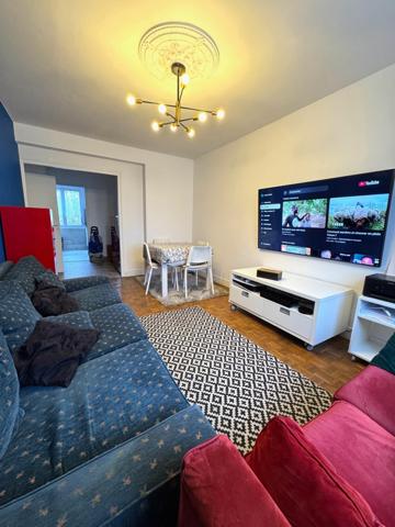 Les Pavillons-s/s-Bois Appartement de 3 pièces + Cave!