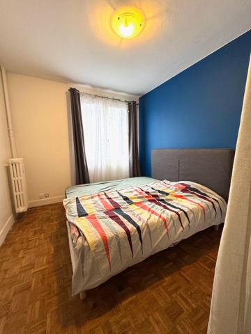 Les Pavillons-s/s-Bois Appartement de 3 pièces + Cave!