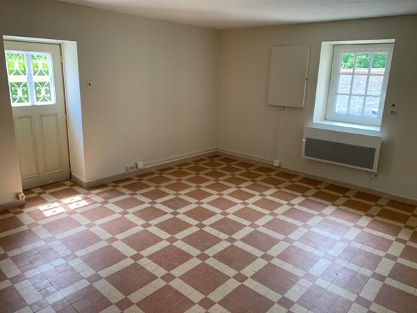 Maison de 2 pièces à louer à CLOYES LES TROIS RIVIERES (28220).