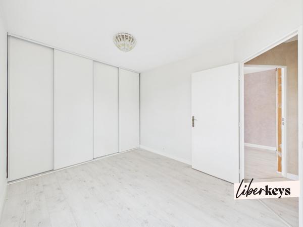 Plaisir – Appartement 3 pièces lumineux de 71 m² avec balcon et box fermé en sous-sol