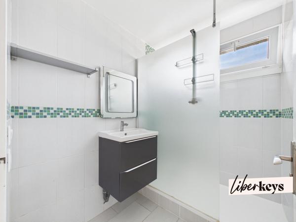 Plaisir – Appartement 3 pièces lumineux de 71 m² avec balcon et box fermé en sous-sol