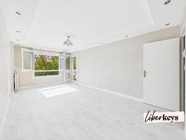 Plaisir – Appartement 3 pièces lumineux de 71 m² avec balcon et box fermé en sous-sol