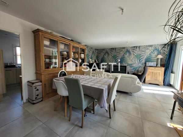 MAISON ENTIEREMENT RENOVEE - 3 CHAMBRES ET GARAGE