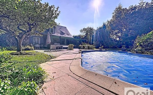 Maison à louer    6 pièces • 180 m2 Guécélard