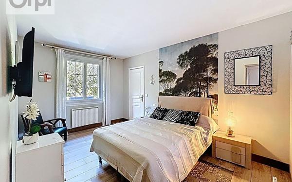 Maison à louer    6 pièces • 180 m2 Guécélard