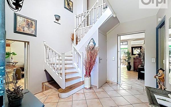 Maison à louer    6 pièces • 180 m2 Guécélard