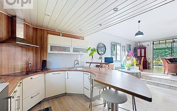 Maison à louer    6 pièces • 180 m2 Guécélard