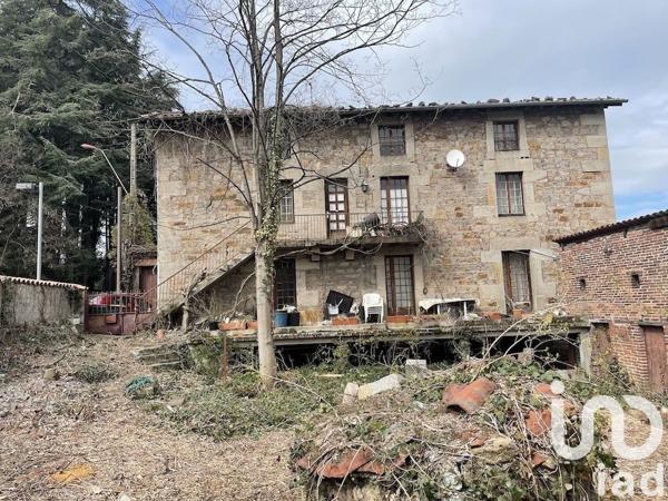 Maison traditionnelle 8 pièces de 245 m² à Sorbiers (42290)