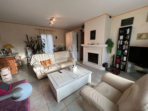 Maison LES ACHARDS 6 pièces - 3 chambres