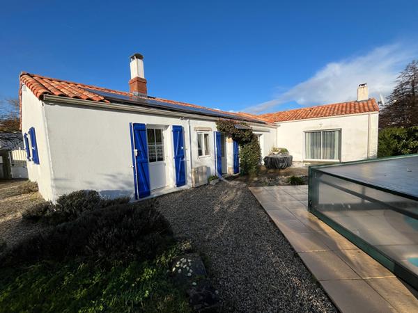 Maison LES ACHARDS 6 pièces - 3 chambres