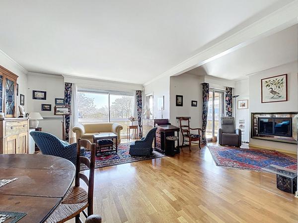 Appartement - 103,35 m² - 4 pièces €799 000 ** - Référence 162084