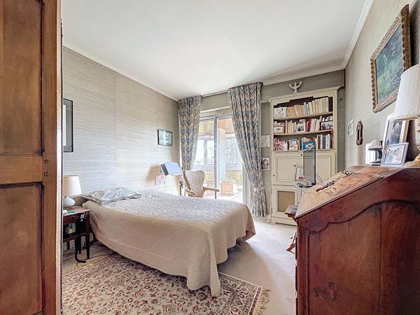 Appartement - 103,35 m² - 4 pièces €799 000 ** - Référence 162084