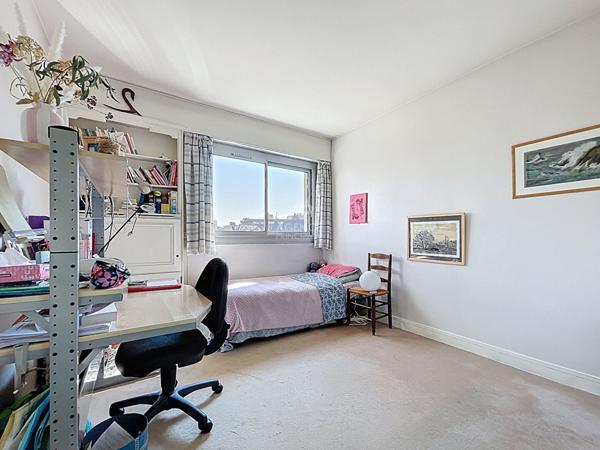 Appartement - 103,35 m² - 4 pièces €799 000 ** - Référence 162084