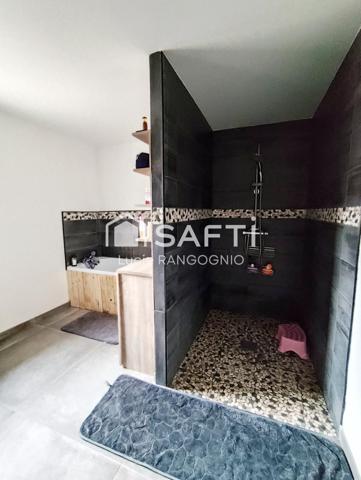 Corps de ferme aux volumes XXL