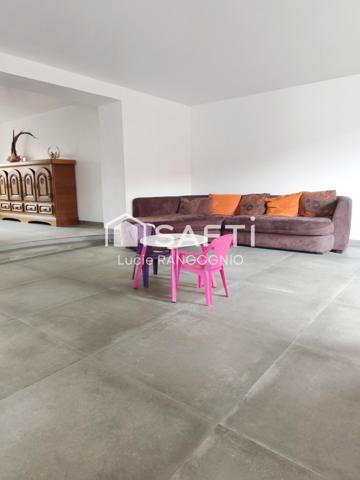 Corps de ferme aux volumes XXL