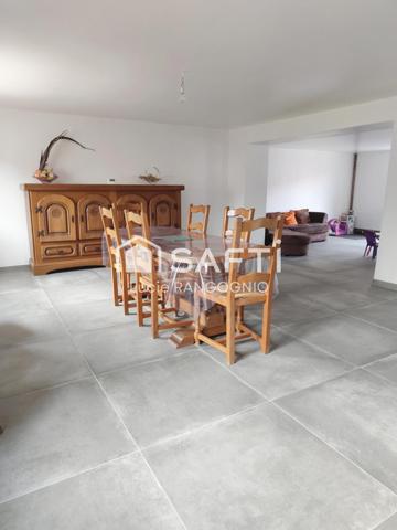 Corps de ferme aux volumes XXL