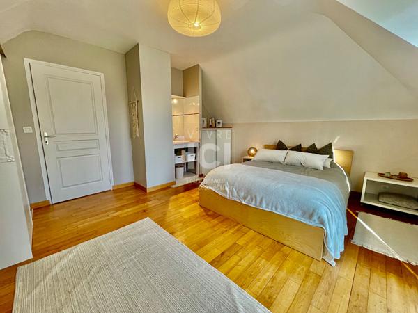 DEMEURE - La Chapelle Sur Erdre - 8 chambres - 311m²