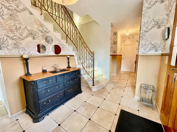 DEMEURE - La Chapelle Sur Erdre - 8 chambres - 311m²