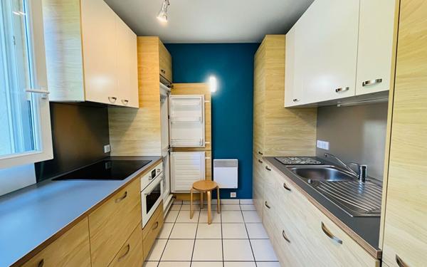 Appartement à louer    2 pièces • 44,29 m2 Bordeaux