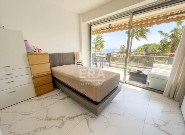 Limite SuperCannes - Vue Mer 2 Pièces