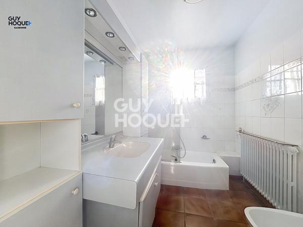 Maison - T6 - 4 chambres + bureau - Sous-sol total