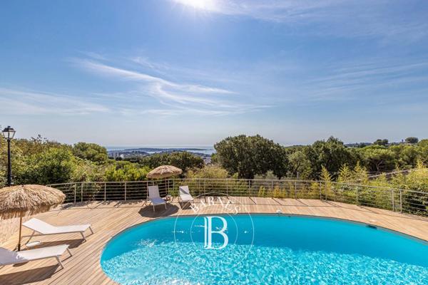 Vallauris, Villa 4 Chambres -  270 m² à vendre