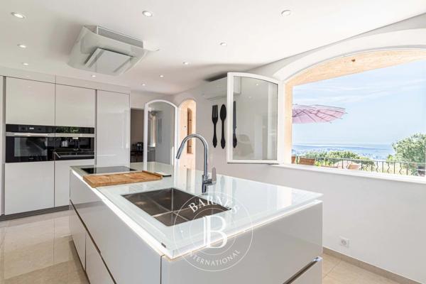 Vallauris, Villa 4 Chambres -  270 m² à vendre