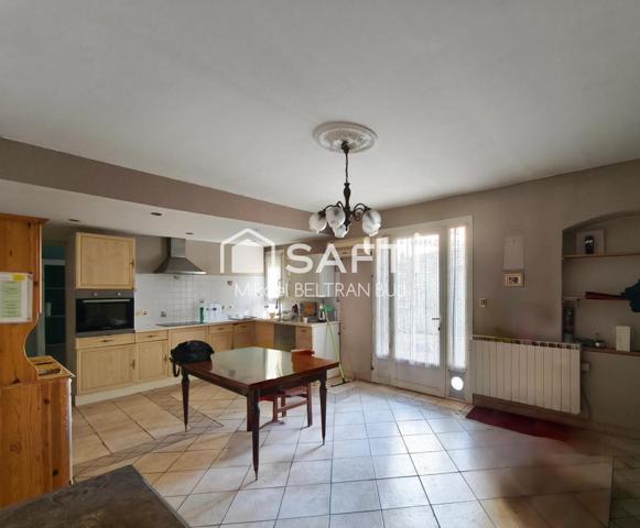 Poussan – Maison de village traversante avec grand garage