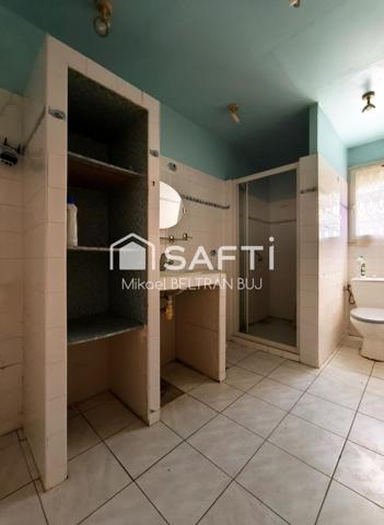 Poussan – Maison de village traversante avec grand garage