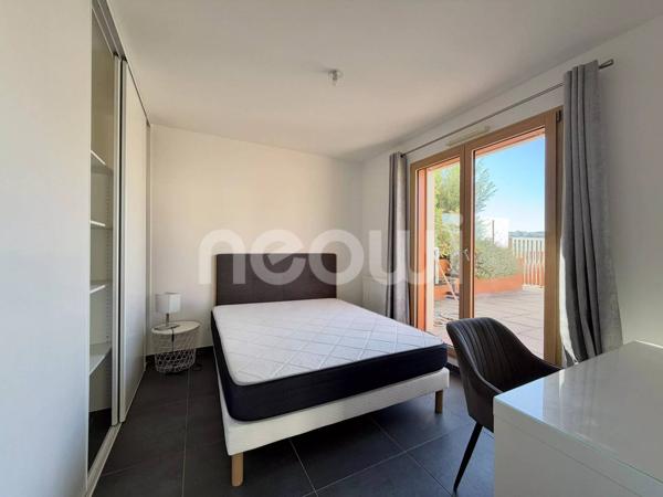 Duplex meublé dernier étage 107 m² avec terrasse de 130 m² et piscine, Lyon 7e