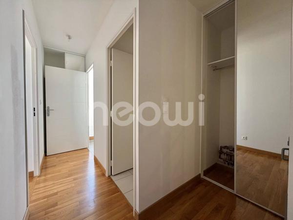 Duplex meublé dernier étage 107 m² avec terrasse de 130 m² et piscine, Lyon 7e