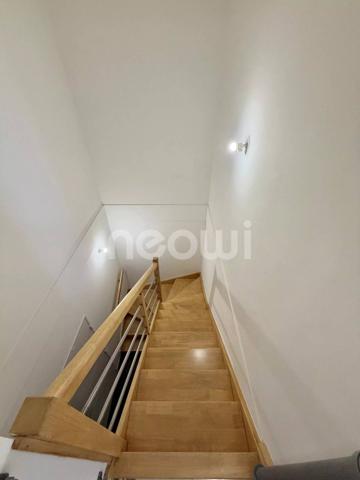 Duplex meublé dernier étage 107 m² avec terrasse de 130 m² et piscine, Lyon 7e