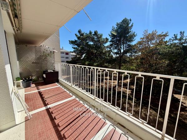 APPARTEMENT 4 PIÈCES – 3 CHAMBRES – BALCON, CAVE ET GARAGE – AVRILLÉ VAL D’OR