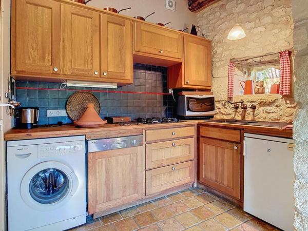 Magnifique ensemble en pierre avec gîte et studio