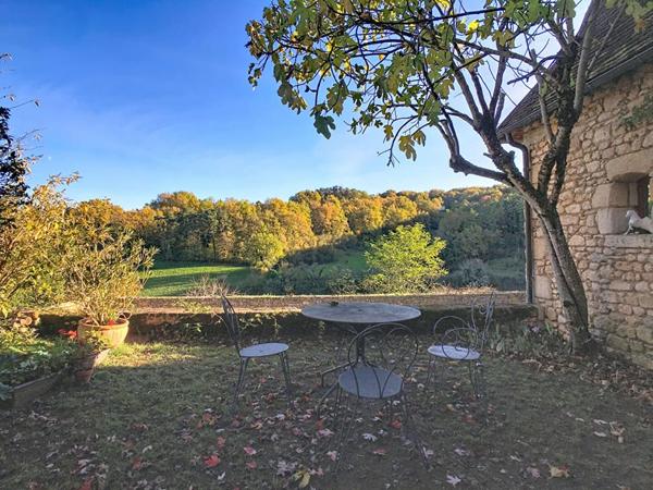Magnifique ensemble en pierre avec gîte et studio