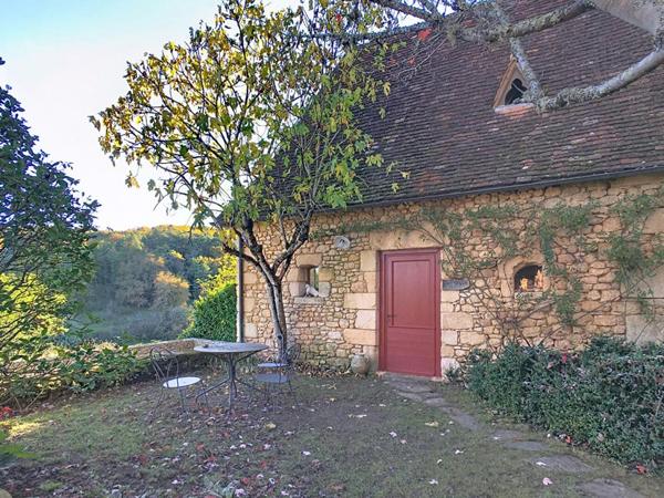 Magnifique ensemble en pierre avec gîte et studio