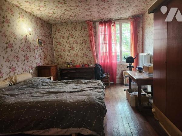À VENDRE À CHAMPIGNOL-LEZ-MONDEVILLE - MAISON FAMILIALE AVEC HANGAR DE 200 M²

Située à Champ...