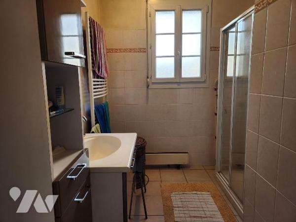 À VENDRE À CHAMPIGNOL-LEZ-MONDEVILLE - MAISON FAMILIALE AVEC HANGAR DE 200 M²

Située à Champ...