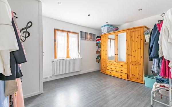 Maison à vendre    6 pièces •  Saint-Quentin