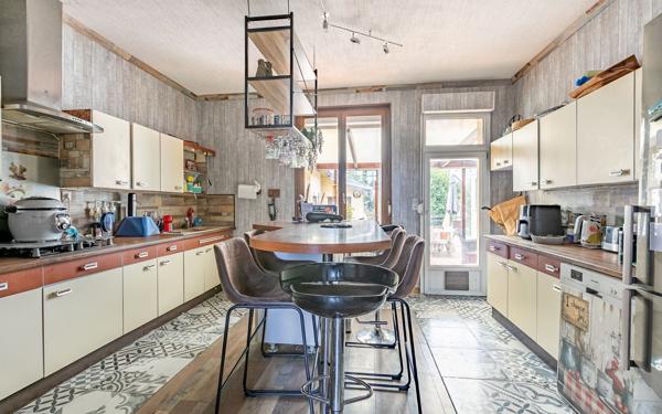 Maison à vendre    6 pièces •  Saint-Quentin